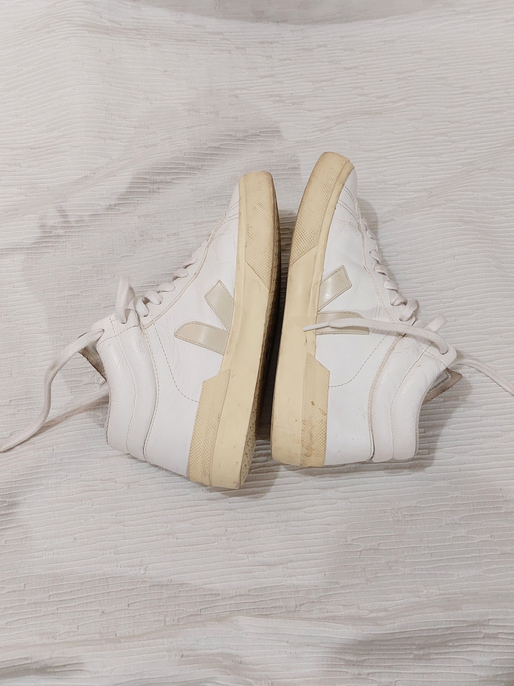 Veja White and Beige High-Top Sneakers Size 7 - Picture 7 of 10